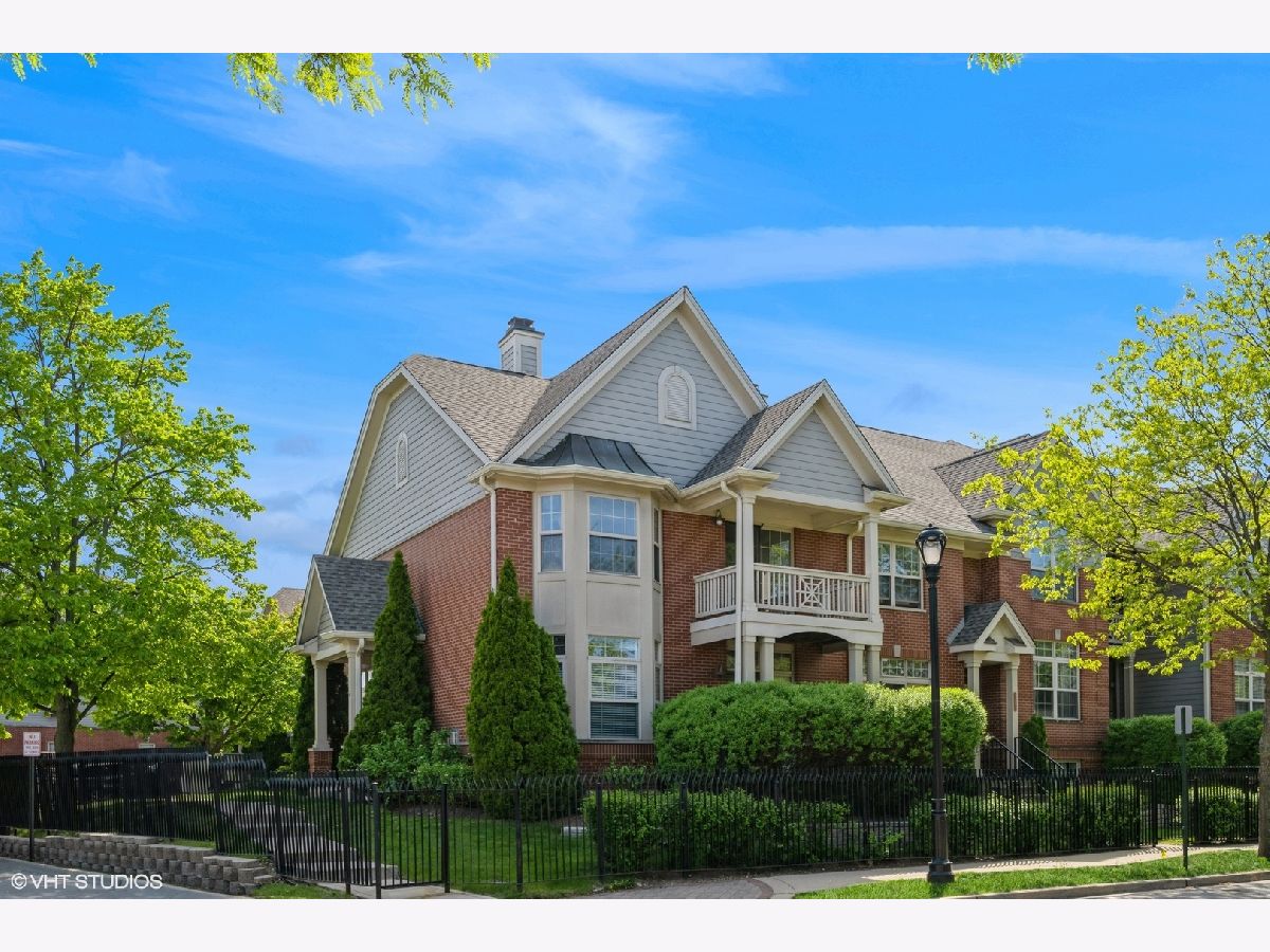 Condominiums Sold The Woodlands Morton Grove Illinois, 6247 Lincoln