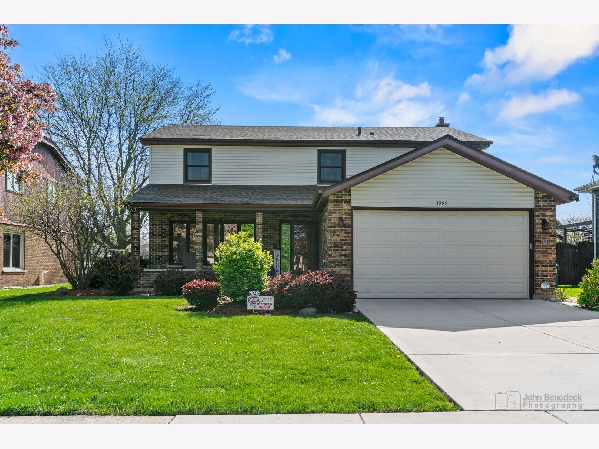 Homes & Condos & Townhomes Sold Farmwood Estates Addison Illinois, 1223 Itasca