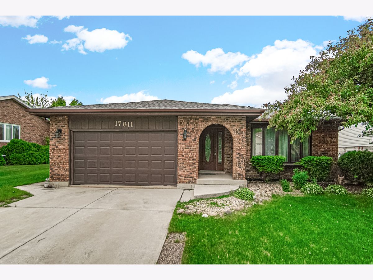 Homes & Condos & Townhomes Sold Timbers Edge Tinley Park Illinois, 17611 Rosewood