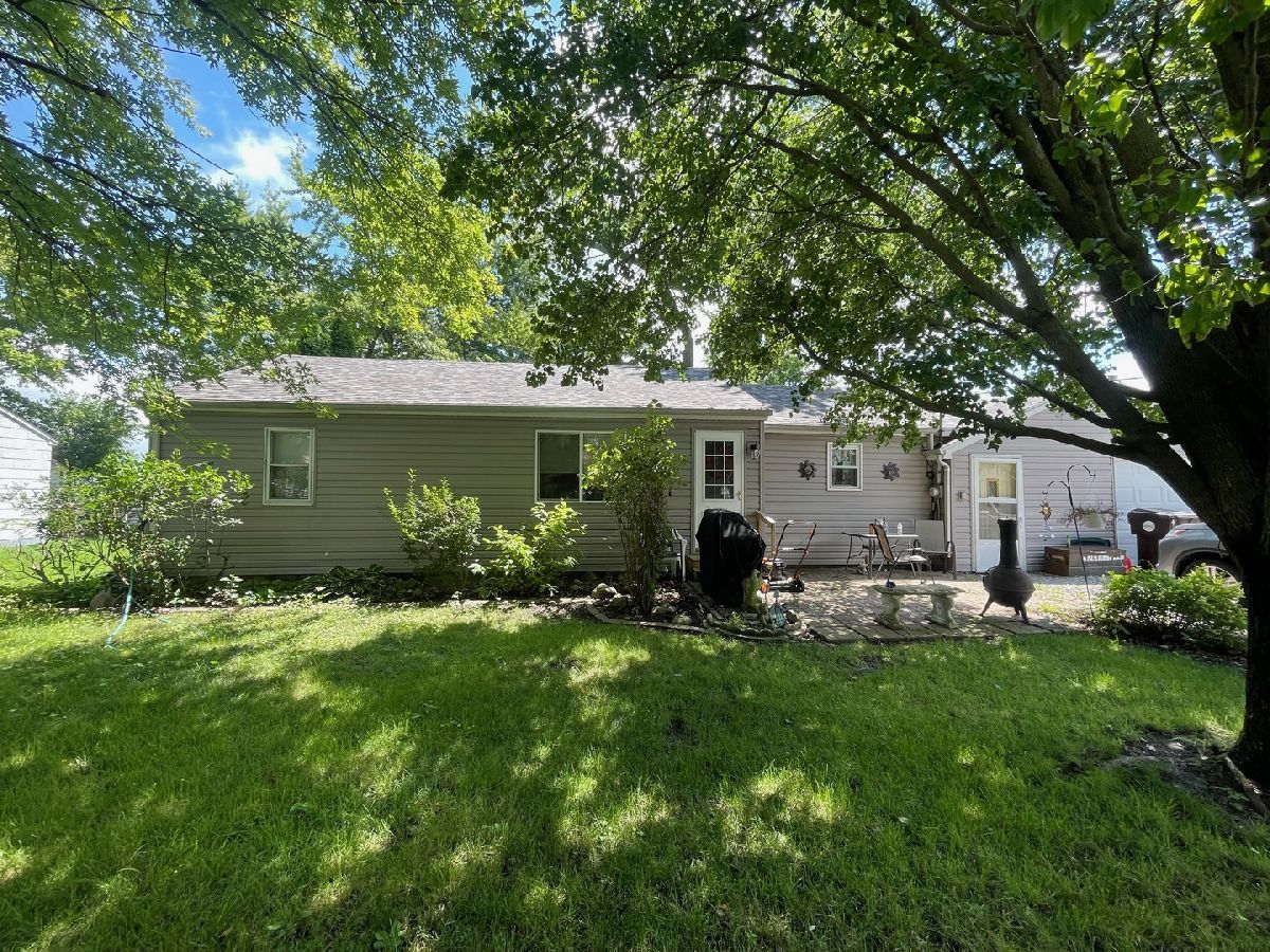  Sold Arthur Illinois, 546 Dogwood