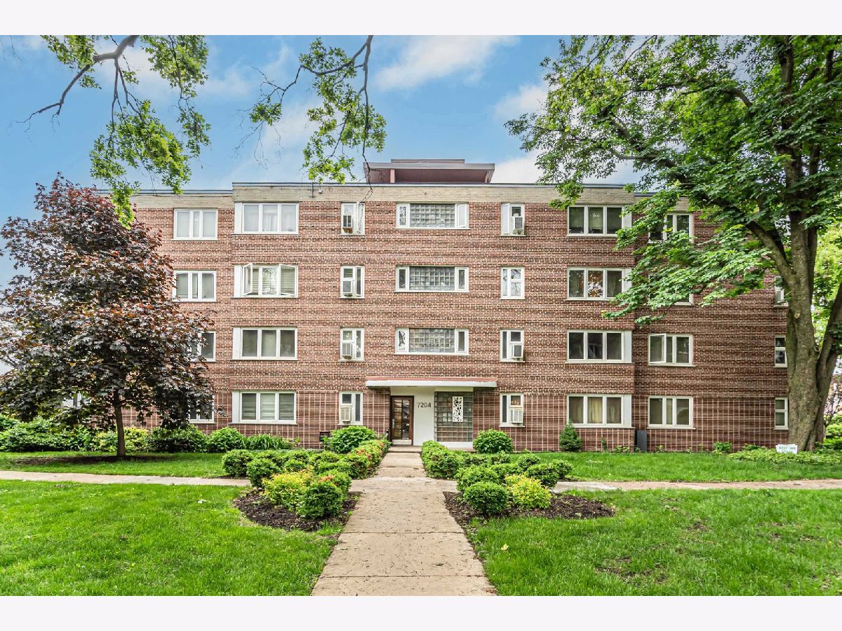Condominiums Sold River Forest Garden River Forest Illinois, 7204 Oak