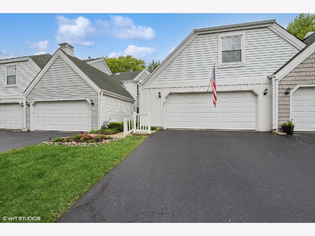 Townhomes & Condos & Homes Sold Lakepointe Wauconda Illinois, 276 Oak Bluff