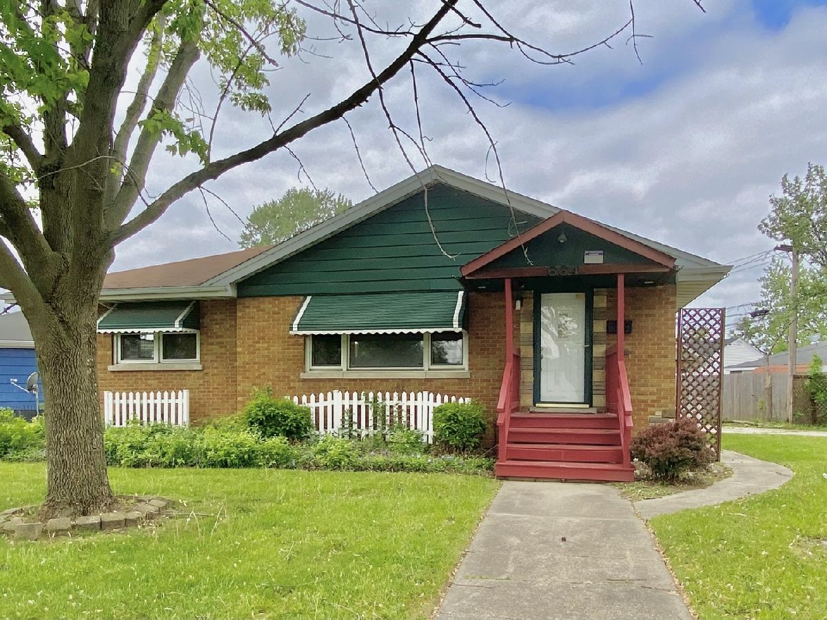 Homes For Sale Hoekstras Dutch Valley South Holland Illinois, 664 163rd Street