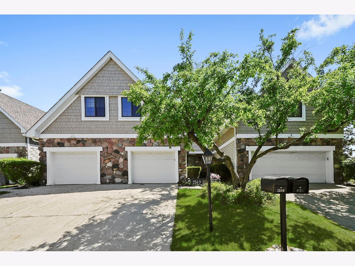 Townhomes Sold Salceda Manor Northbrook Illinois, 2569 Essex
