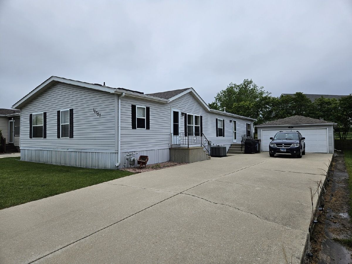 Subdivision Sold Gateway Frankfort Illinois, 10757 Gateway
