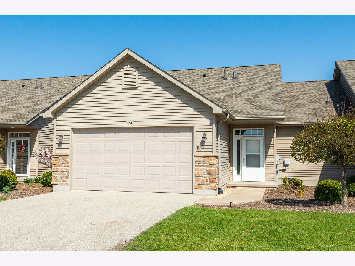  Rented Sycamore Illinois, 2242 Concord