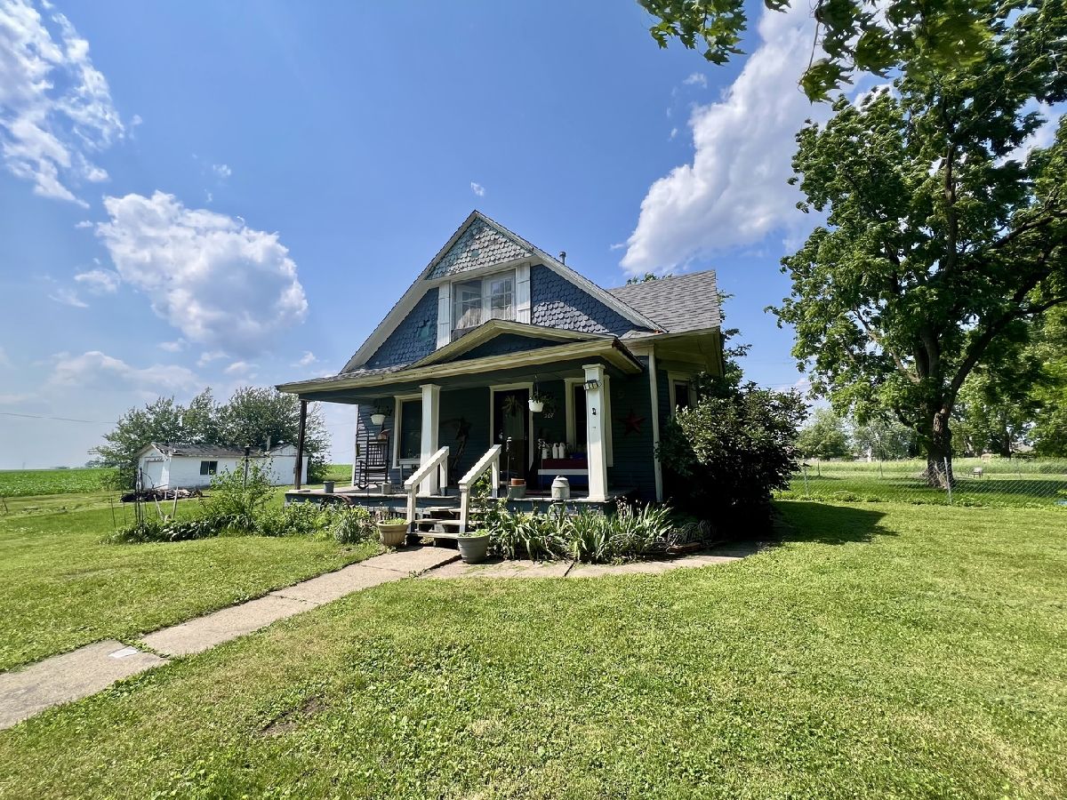  For Sale Broadlands Illinois, 207 2nd Street