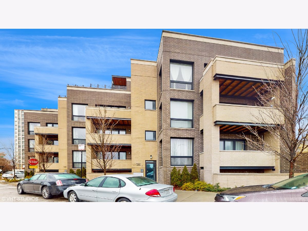  Sold Chicago Illinois, 1203 Superior