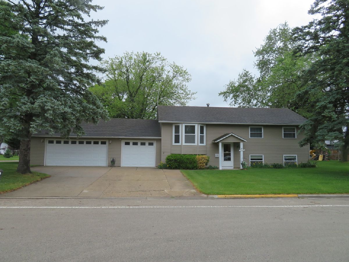 Homes Sold Moose Morris Illinois, 321 Maple