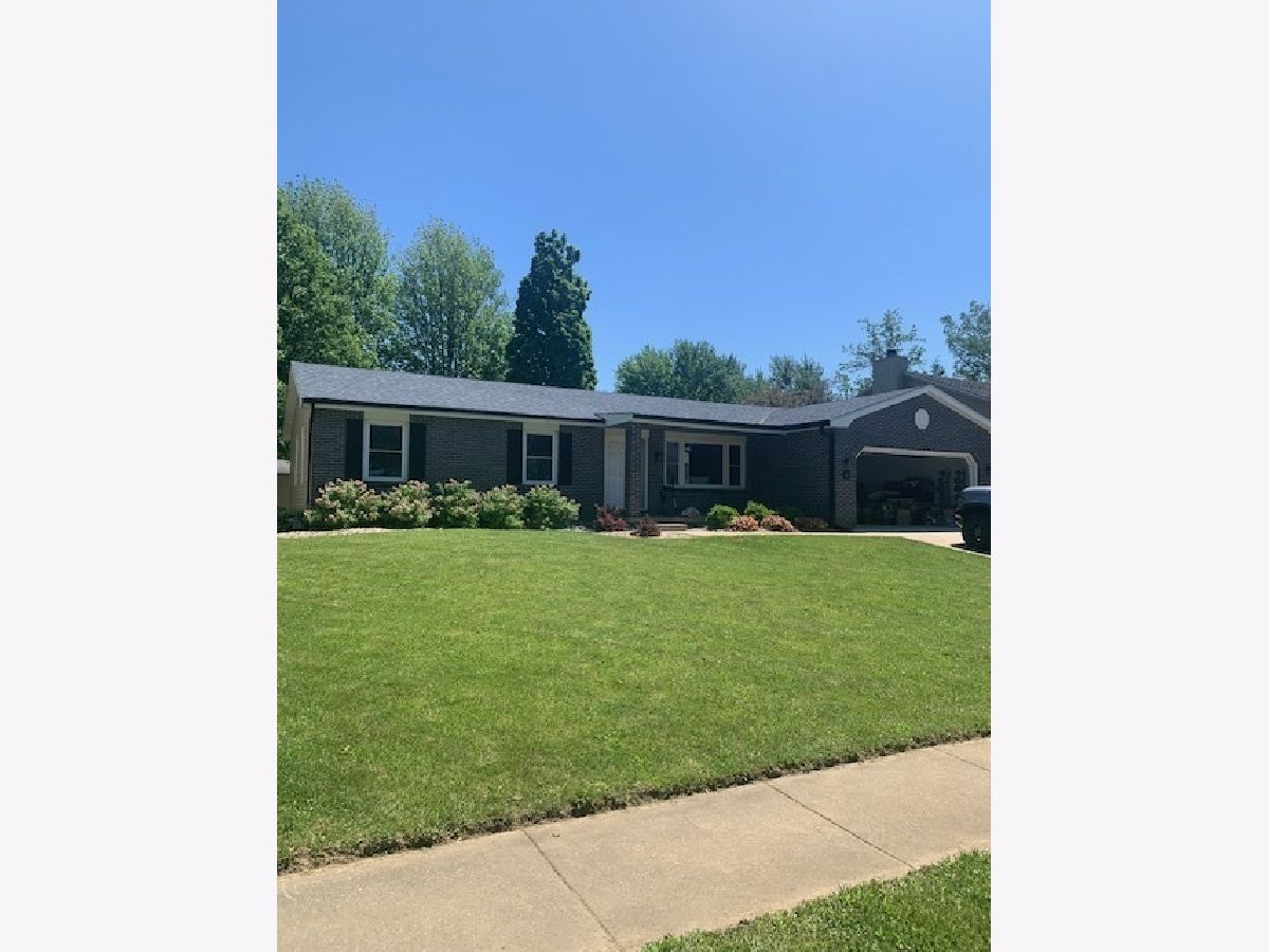 Homes & Condos & Townhomes Sold Rollingbrook Bloomington Illinois, 43 Kenfield