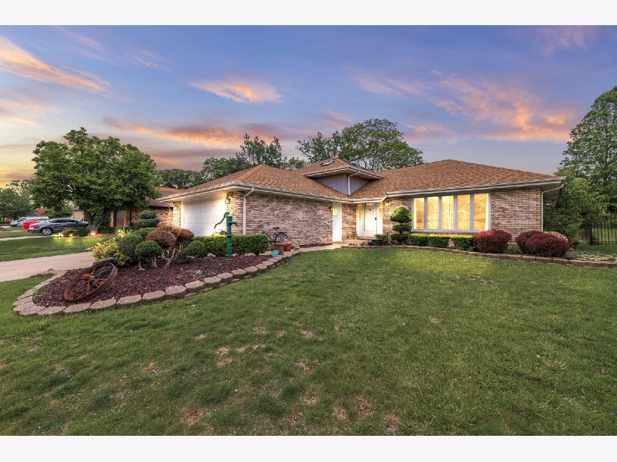 Homes & Townhomes Sold Justice Justice Illinois, 8029 Fawn