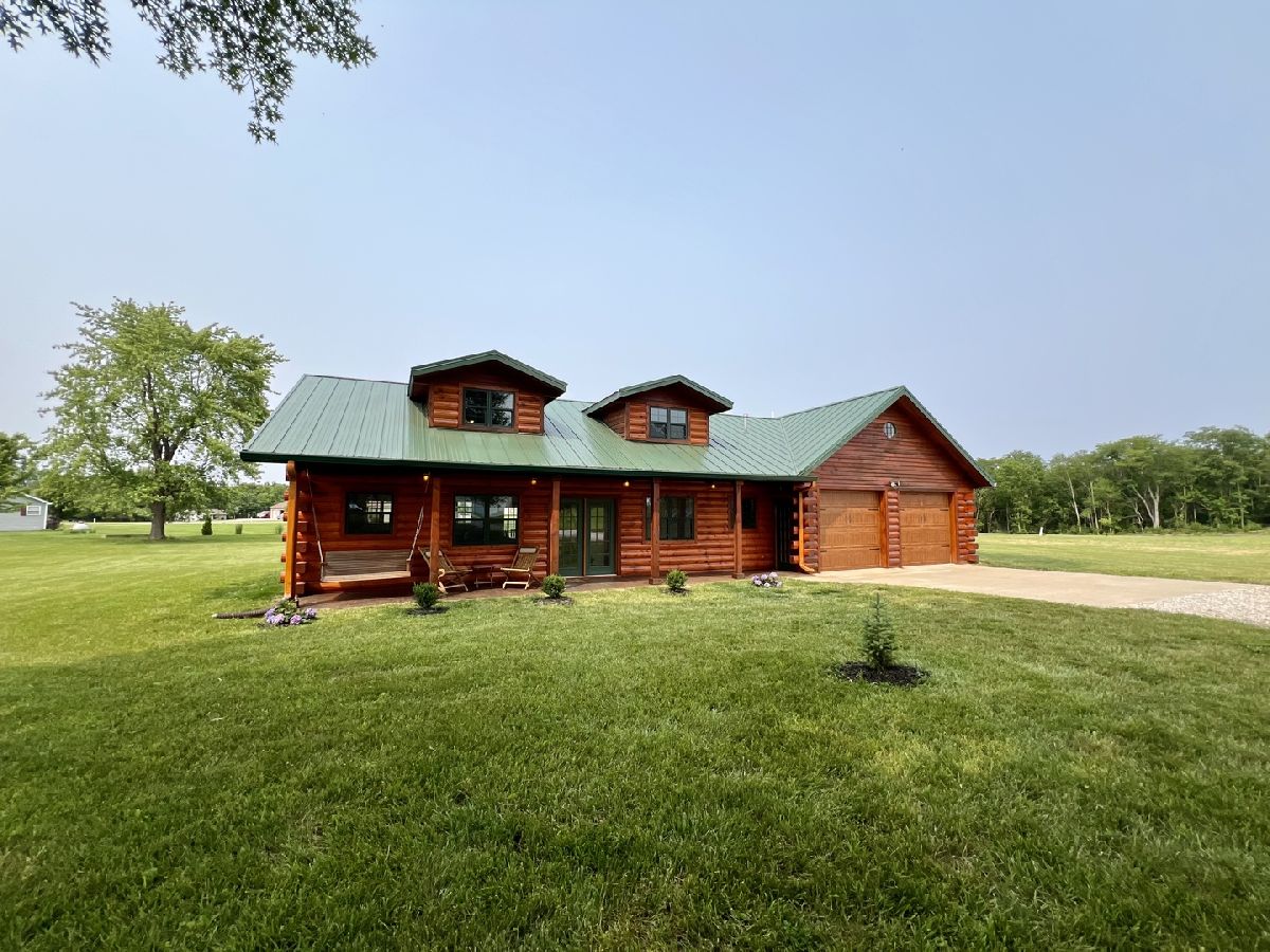  Sold Sullivan Illinois, 67 Shores