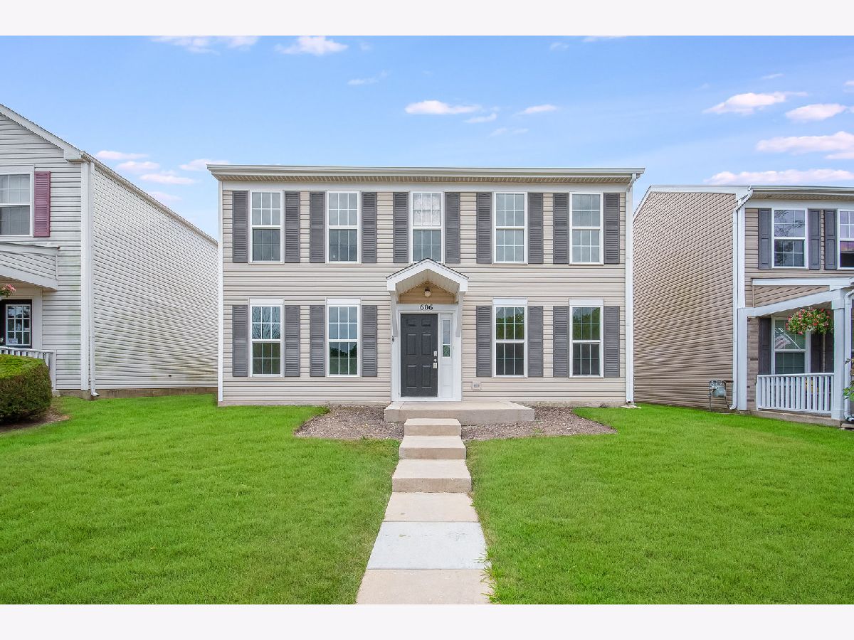 Homes & Townhomes & Condos Sold Hometown Aurora Illinois, 606 Four Seasons