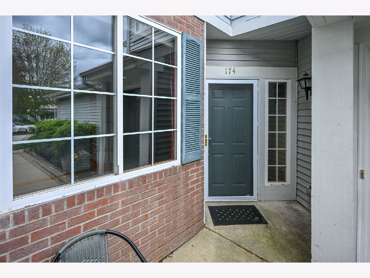 Townhomes & Condos Sold Red Rock Schaumburg Illinois, 174 Sierra Pass