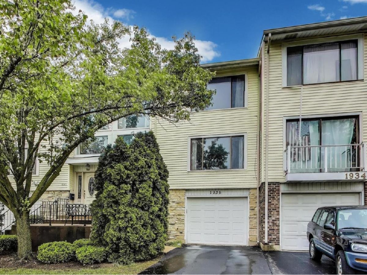 Townhomes Sold Beverly Glen Downers Grove Illinois, 1938 Loomes
