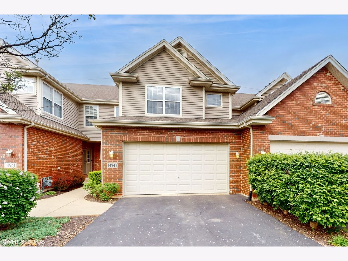Homes & Townhomes Sold Kingston Hills Homer Glen Illinois, 14943 Suffolk