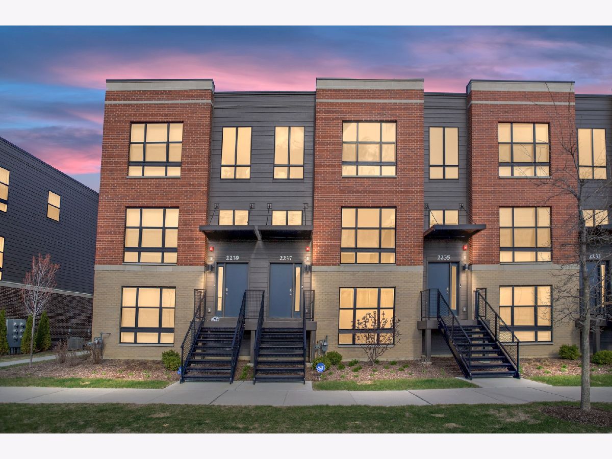 Condos & Townhomes Sold Northgate At Veridian Schaumburg Illinois, 2237 Parkside