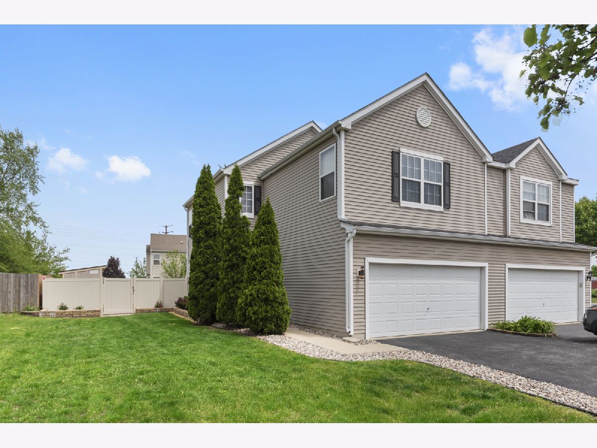 Homes & Townhomes Sold Old Renwick Trail Joliet Illinois, 2911 Boone