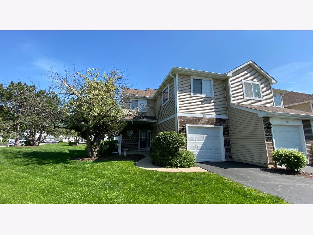 Townhomes & Condos Sold Cambria Lombard Illinois, 1128 Cambria