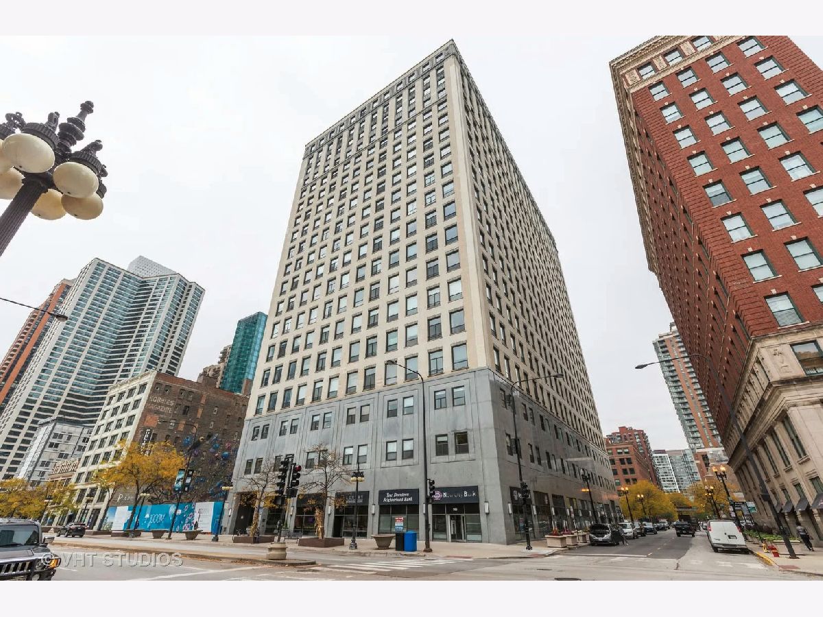 Condominiums Rented Michigan Avenue Lofts Chicago Illinois, 910 Michigan