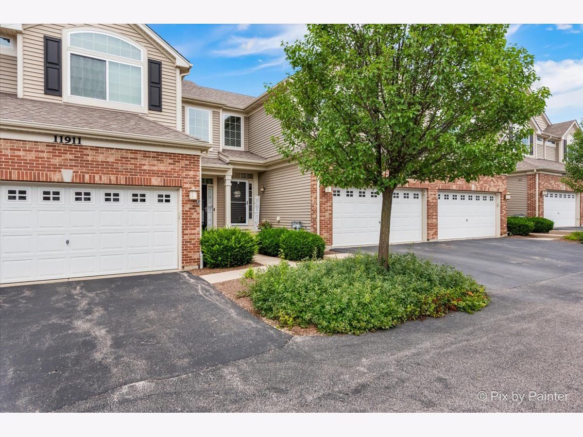Homes & Townhomes Rented Talamore Huntley Illinois, 11913 Brunschon