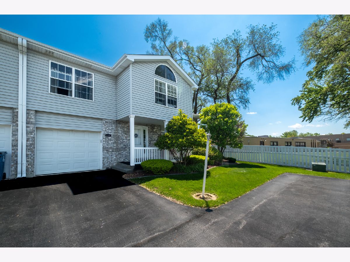 Townhomes & Condos Sold Diamonds Of Oak Forest Oak Forest Illinois, 5239 Diamond