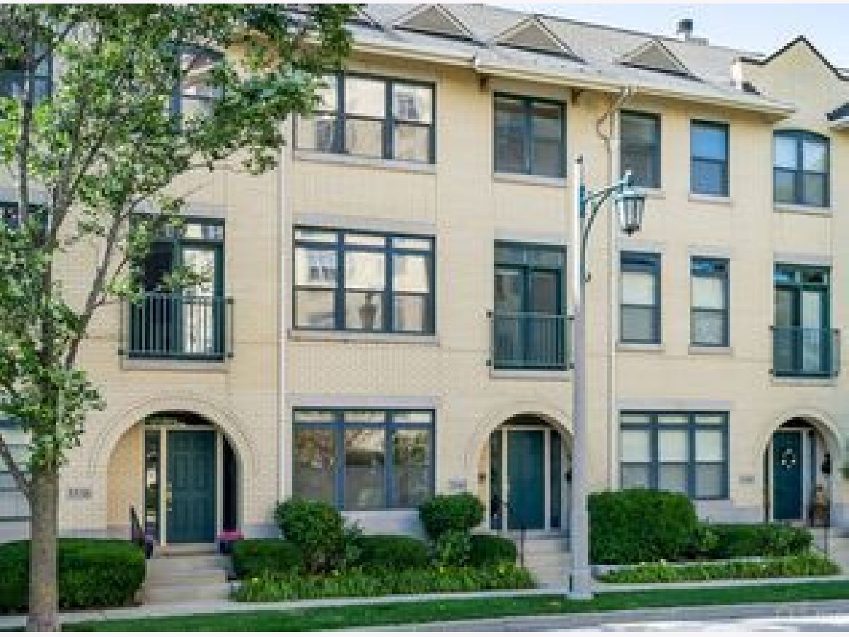 Condos & Townhomes & Homes Sold Fort Sheridan Highland Park Illinois, 3544 Patten