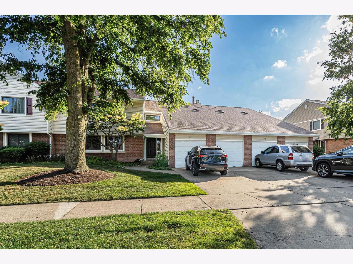 Townhomes & Condos & Homes Sold Hidden Lake Buffalo Grove Illinois, 143 Fabish