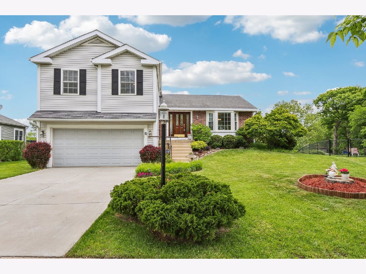 Townhomes & Homes Sold Surrey Woods Streamwood Illinois, 10 Sheffield