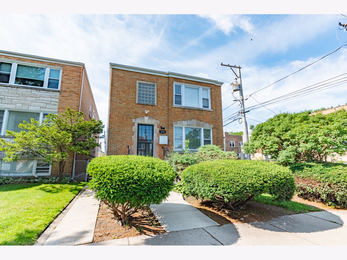  Rented Chicago Illinois, 2745 Gregory