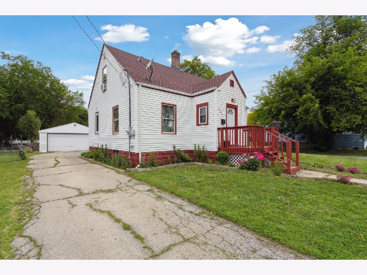  For Sale Rockford Illinois, 323 Tay Street