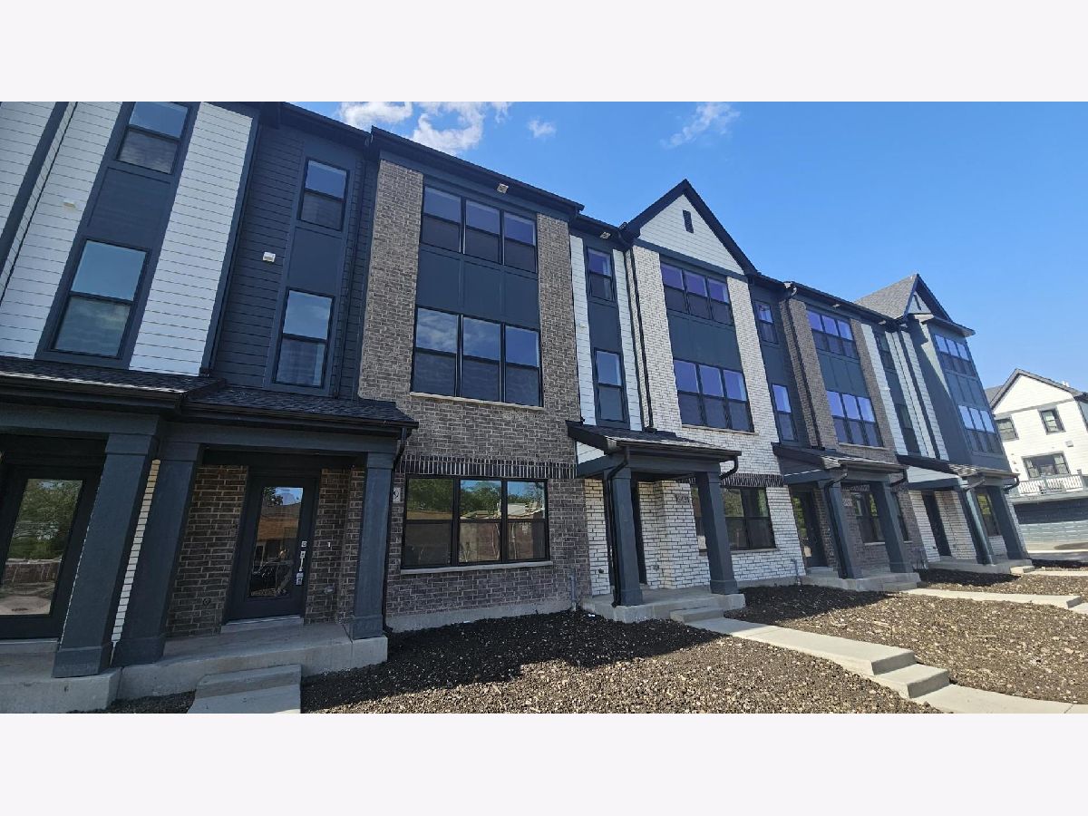 Rented Morton Grove Illinois, 6429 Main