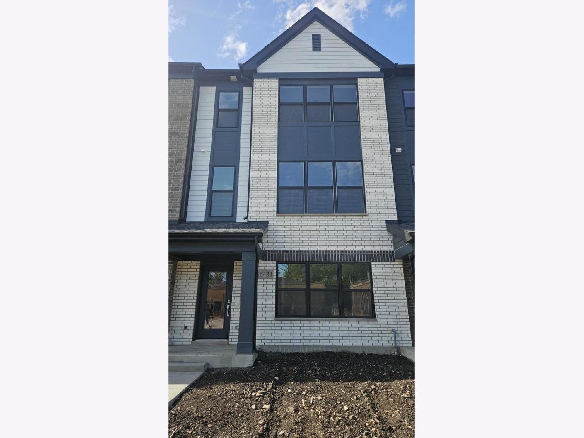 Rented Morton Grove Illinois, 6431 Main