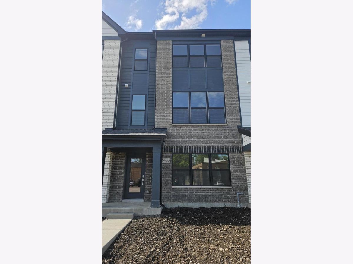 Rented Morton Grove Illinois, 6433 Main