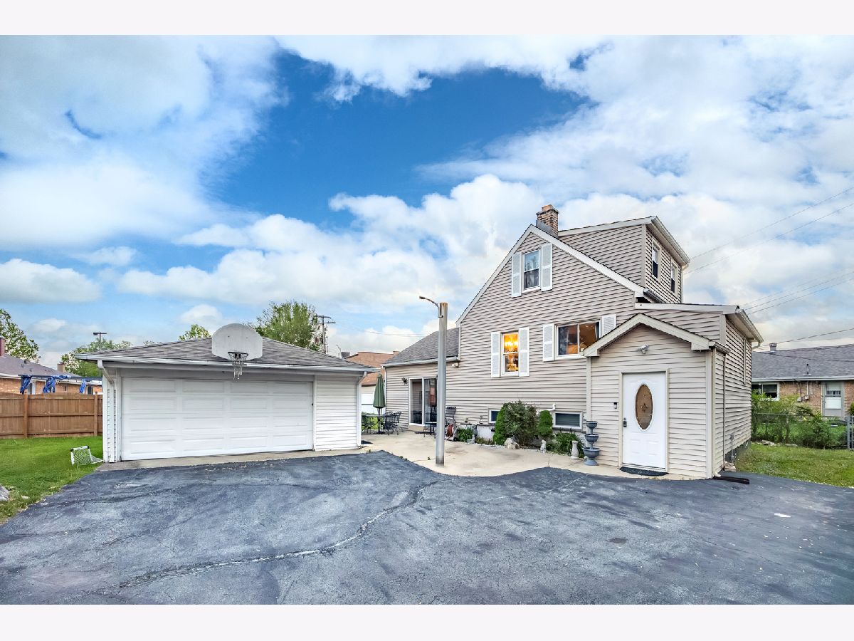  Sold Worth Illinois, 11030 Nagle