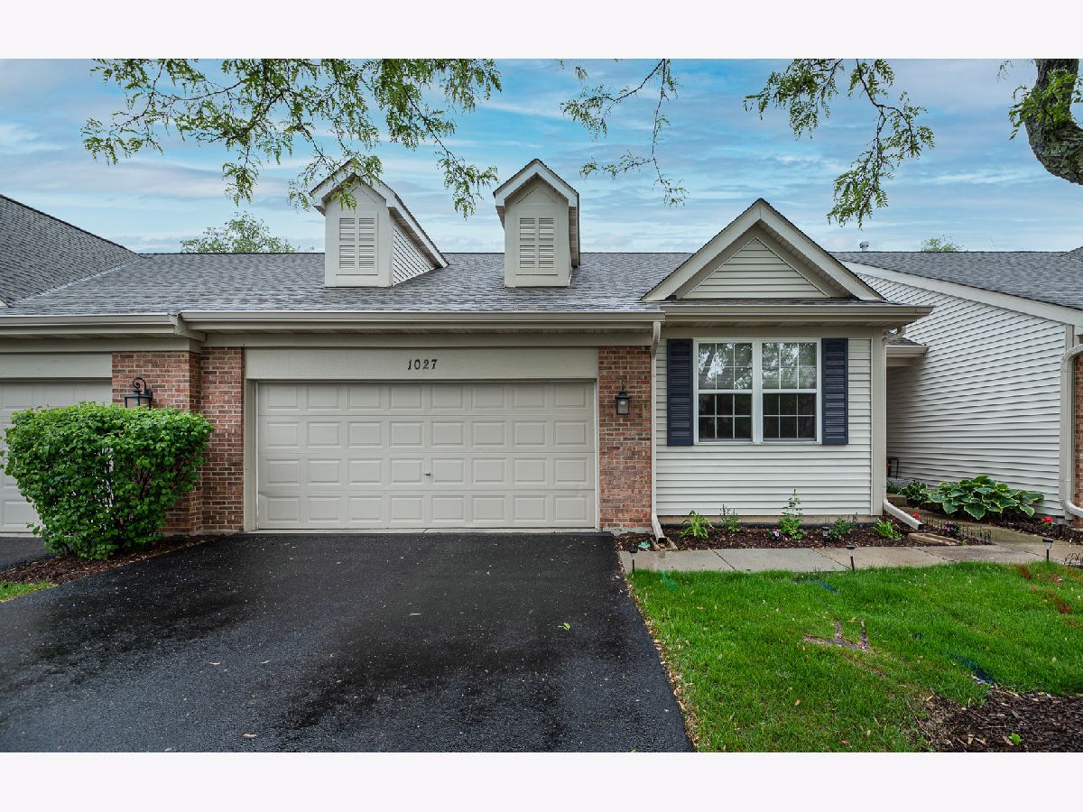 Townhomes Sold Woodland Green Fox Lake Illinois, 1027 Fairway