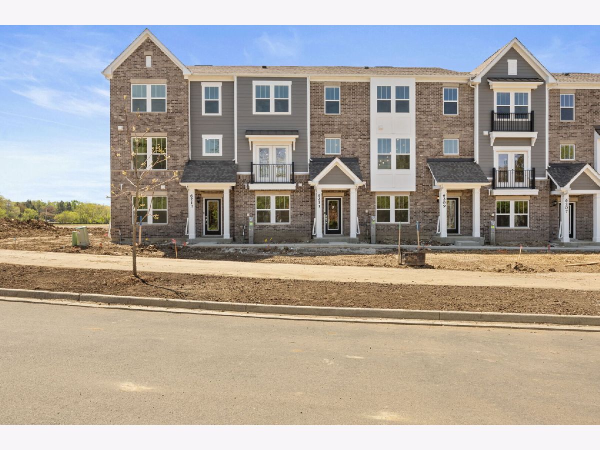  Rented Woodridge Illinois, 6213 Sandbelt