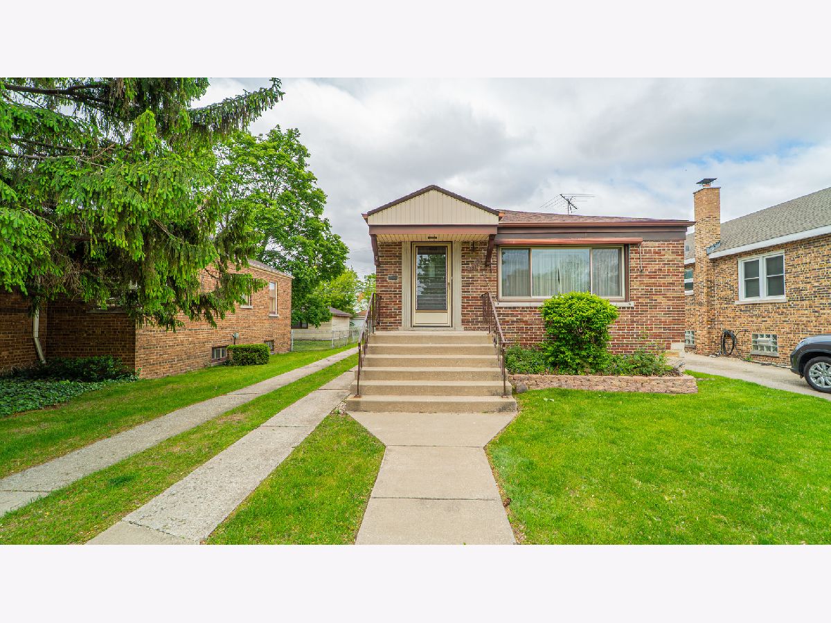 Sold Chicago Illinois, 13122 Escanaba