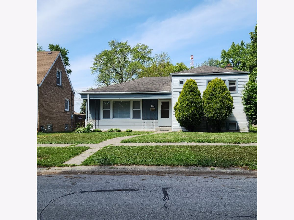  Rented Oak Lawn Illinois, 9716 Warren