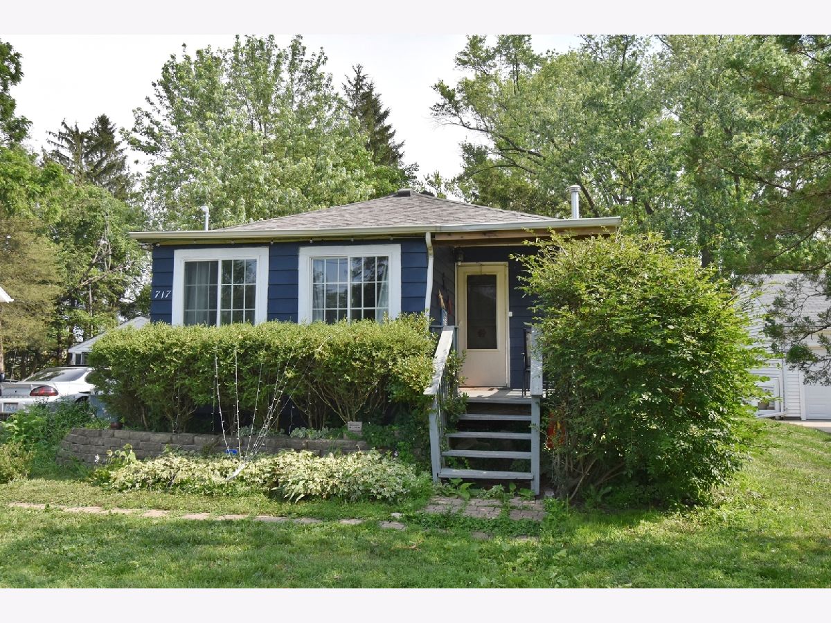  Sold Batavia Illinois, 717 Carlisle