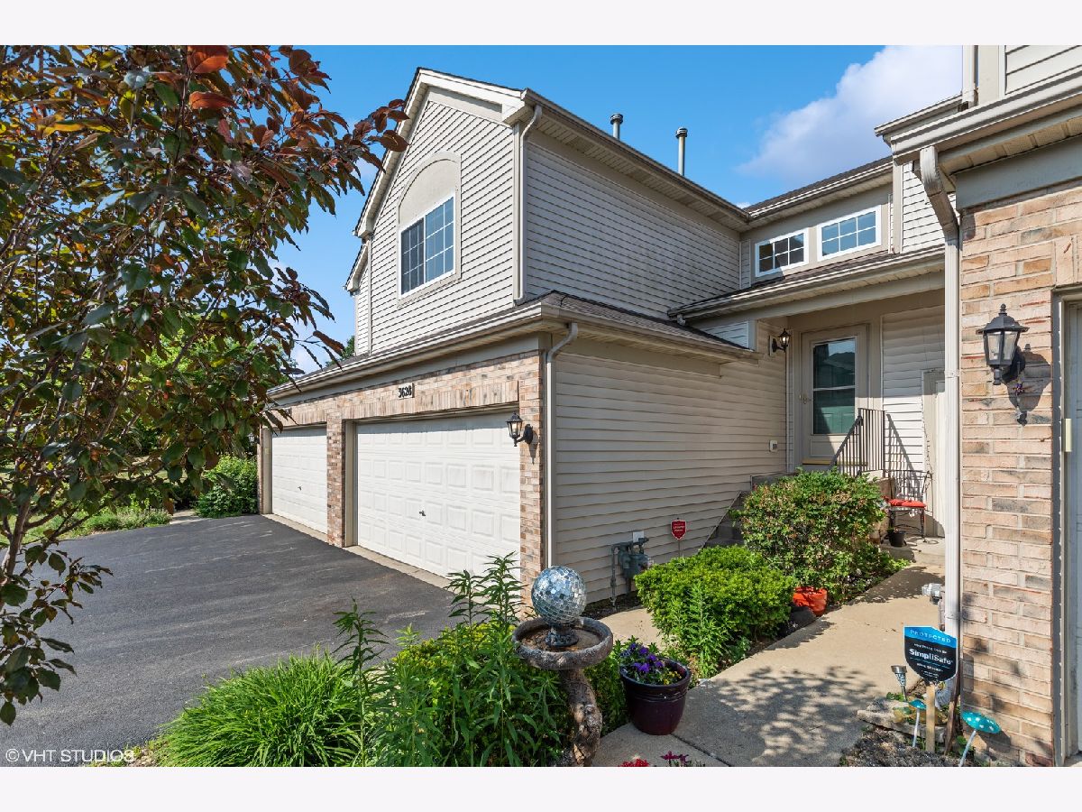  Rented Carpentersville Illinois, 3628 Roanoke