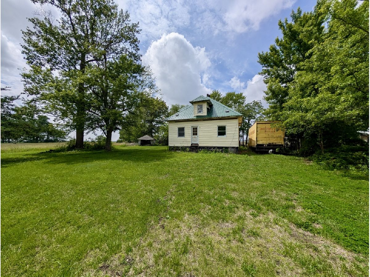  Sold Watseka Illinois, 2397 State Route 1