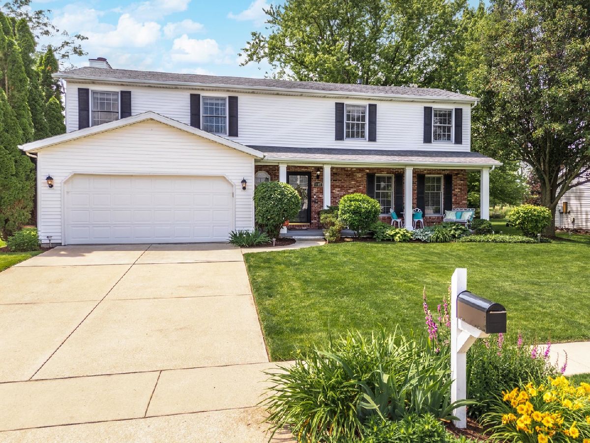 Homes & Condos & Townhomes Sold Ironwood Normal Illinois, 1607 Ironwood Cc