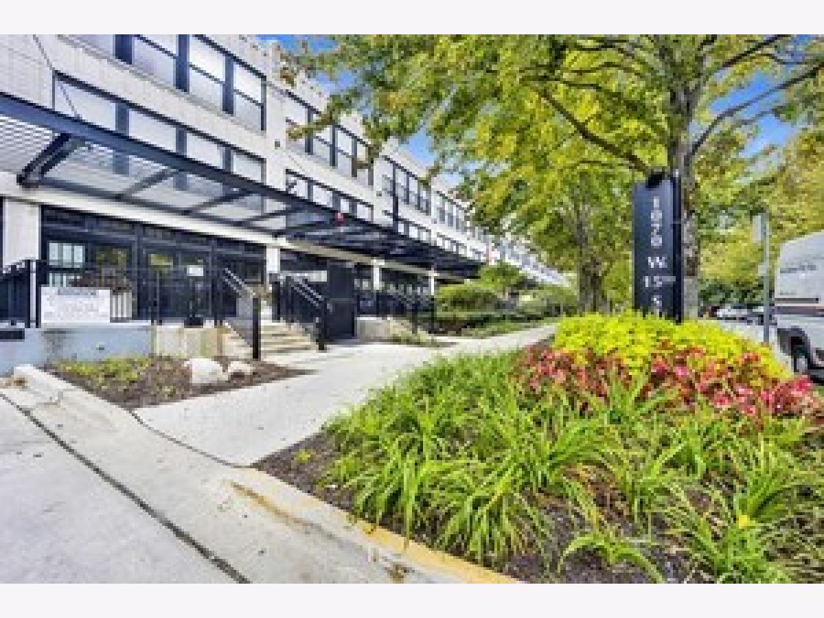 Condominiums Sold University Commons Chicago Illinois, 1070 15th