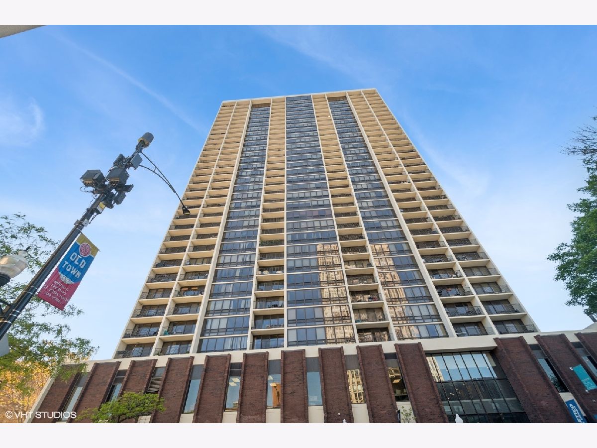Condominiums Sold Americana Towers Chicago Illinois, 1636 Wells