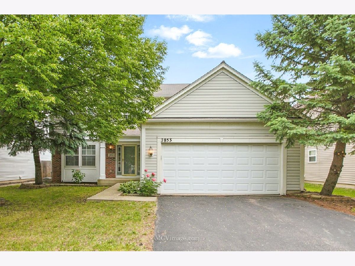 Homes & Townhomes Sold Harbor Springs Aurora Illinois, 2853 Coastal