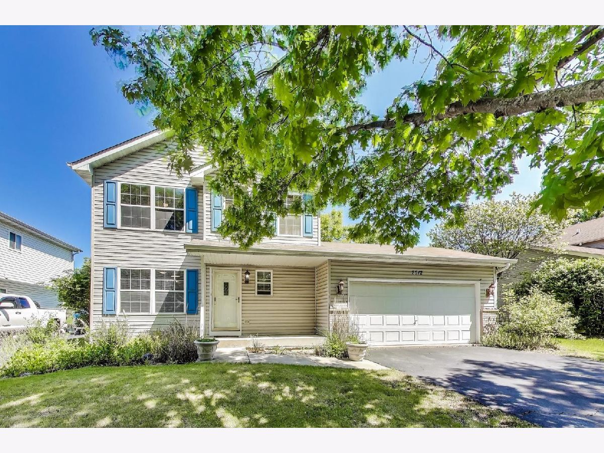  Sold Crest Hill Illinois, 2512 Fox Meadow
