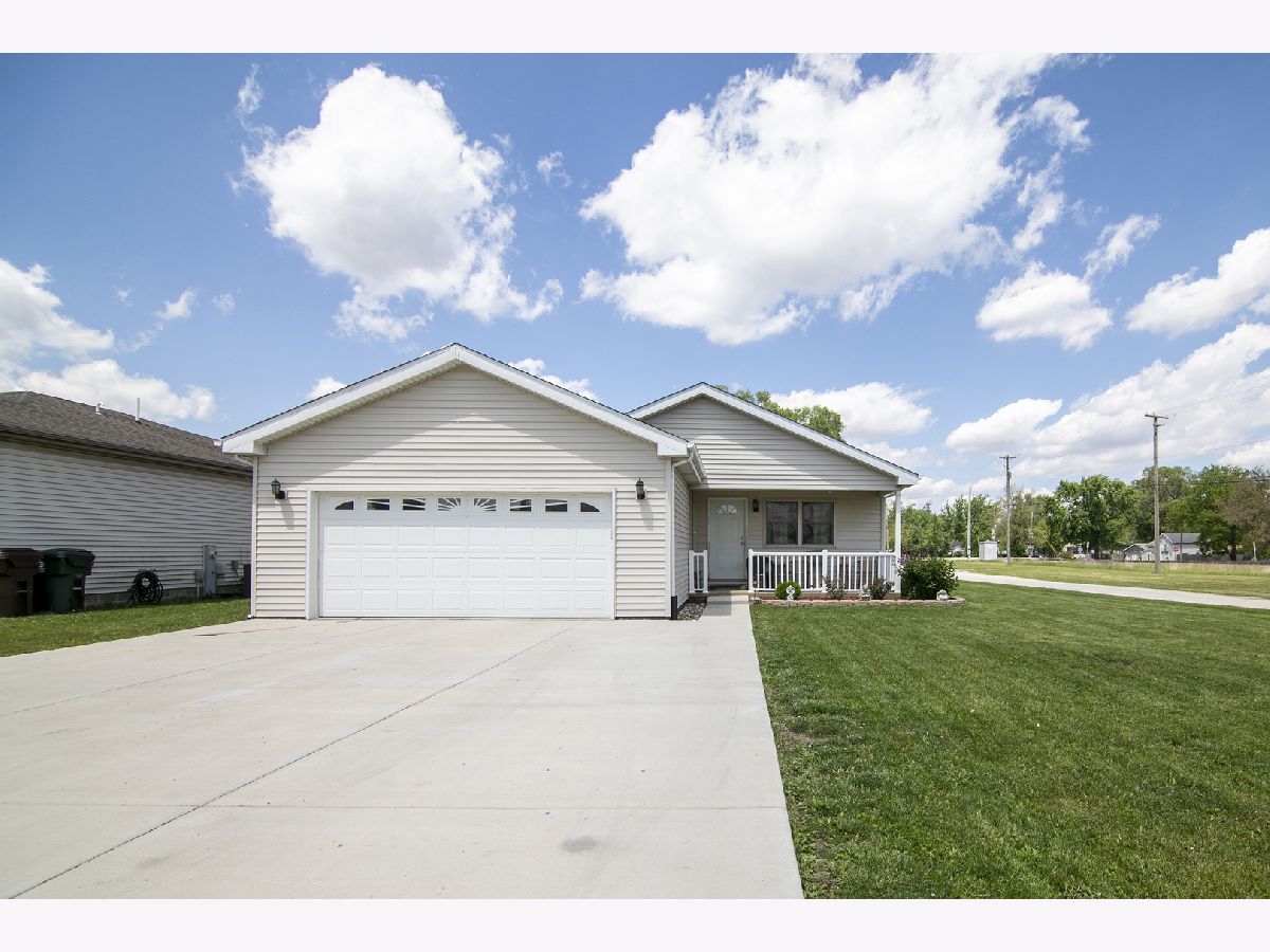  Sold St Anne Illinois, 107 Eastern Illinois