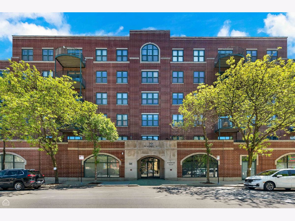  Sold Chicago Illinois, 1301 Washington
