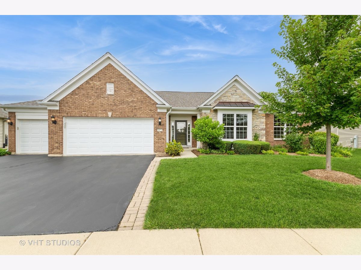 Homes Sold Edgewater By Del Webb Elgin Illinois, 2472 Vista